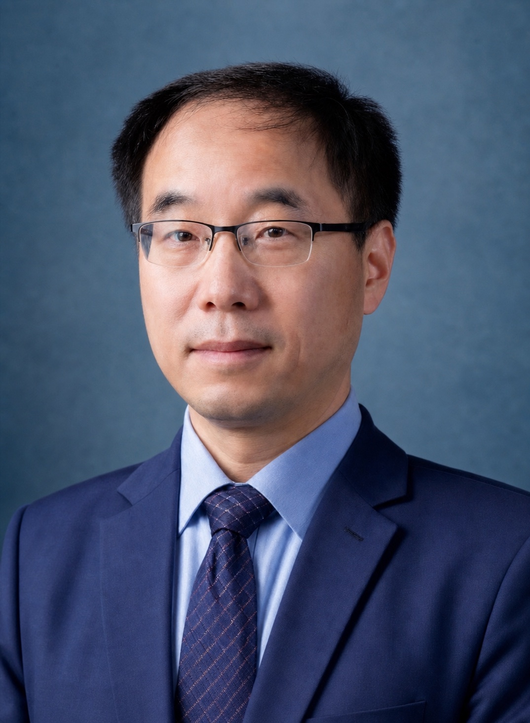 联合研究中心主任俞亭超